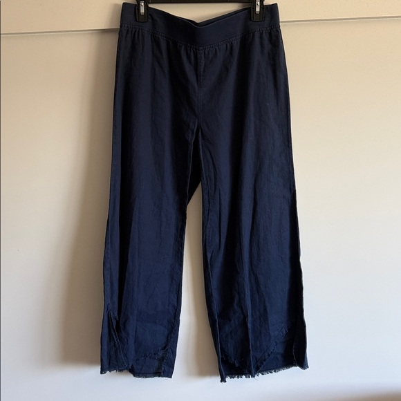 XCVI Pants - XCVI Navy Wide-Leg Cropped Pants